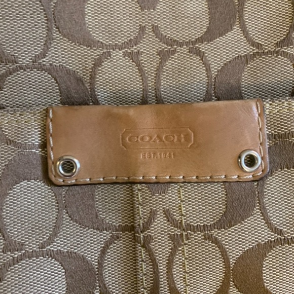❤️Just In❤️ Signature Coach Tote - Picture 10 of 11